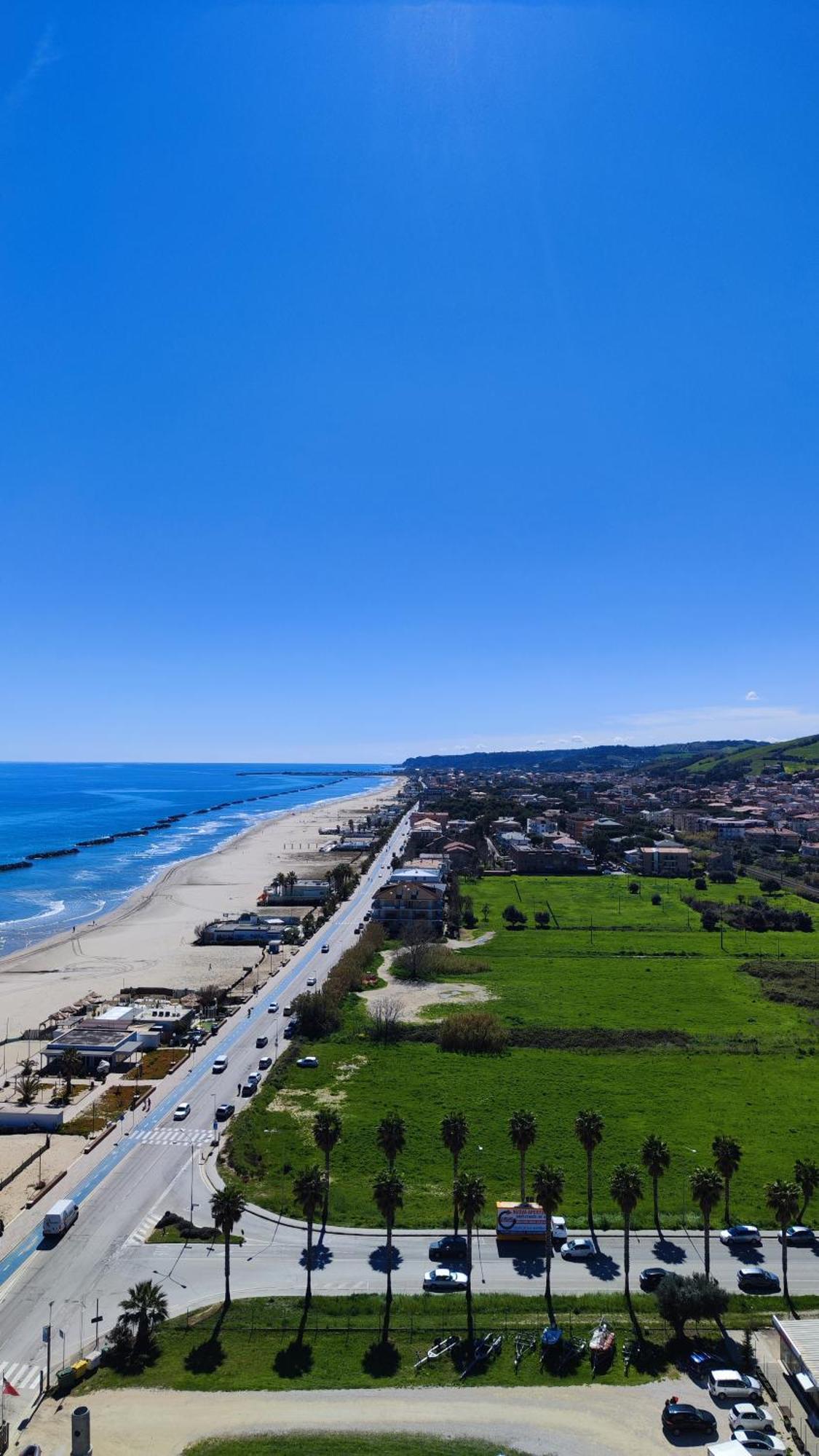 100 Mt Dal Mare - On The Beach - Wifi - Clima Relax For Family Порто-Сан-Джорджо Екстер'єр фото