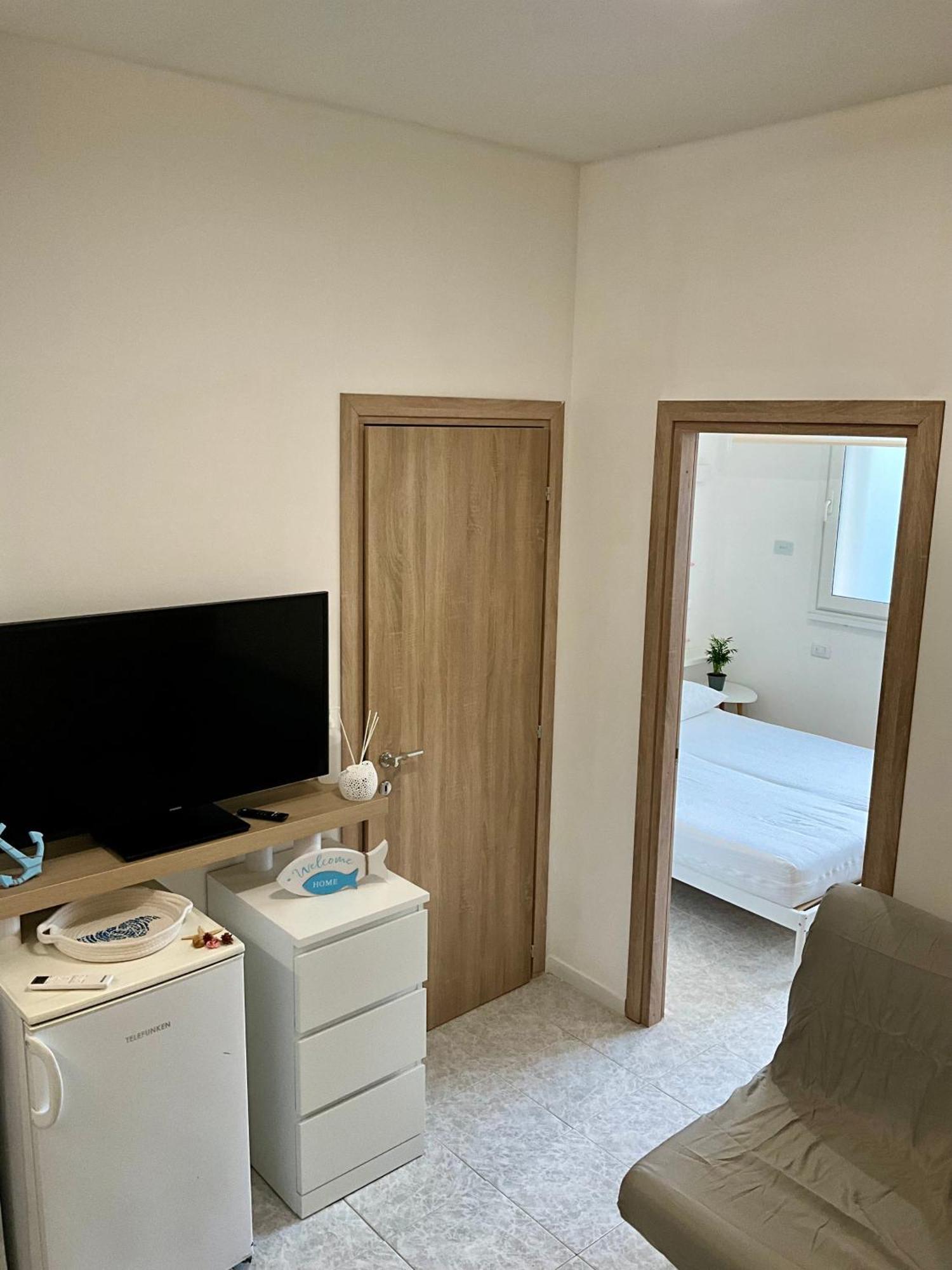 100 Mt Dal Mare - On The Beach - Wifi - Clima Relax For Family Порто-Сан-Джорджо Екстер'єр фото